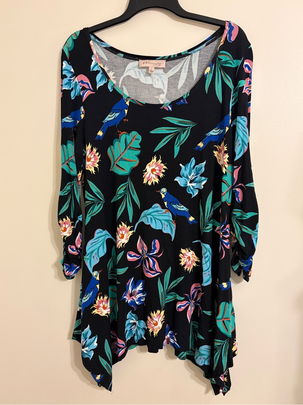 philosophy | Tropical Floral Black Scoop Neck Tunic size L